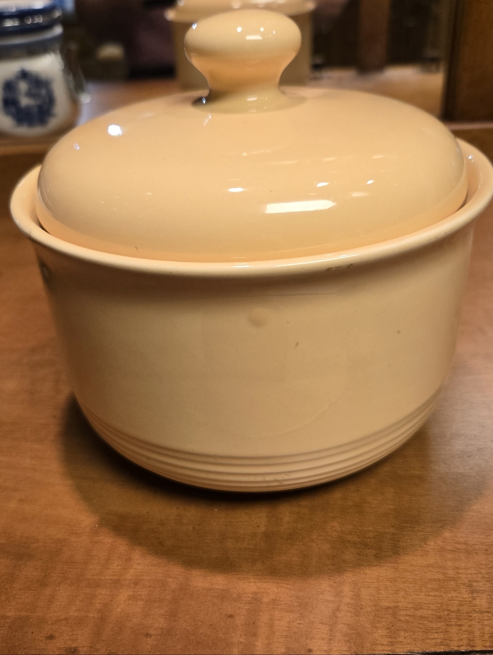 Perfered Stock:Cream Ceramic Lidded Sugar Bowl